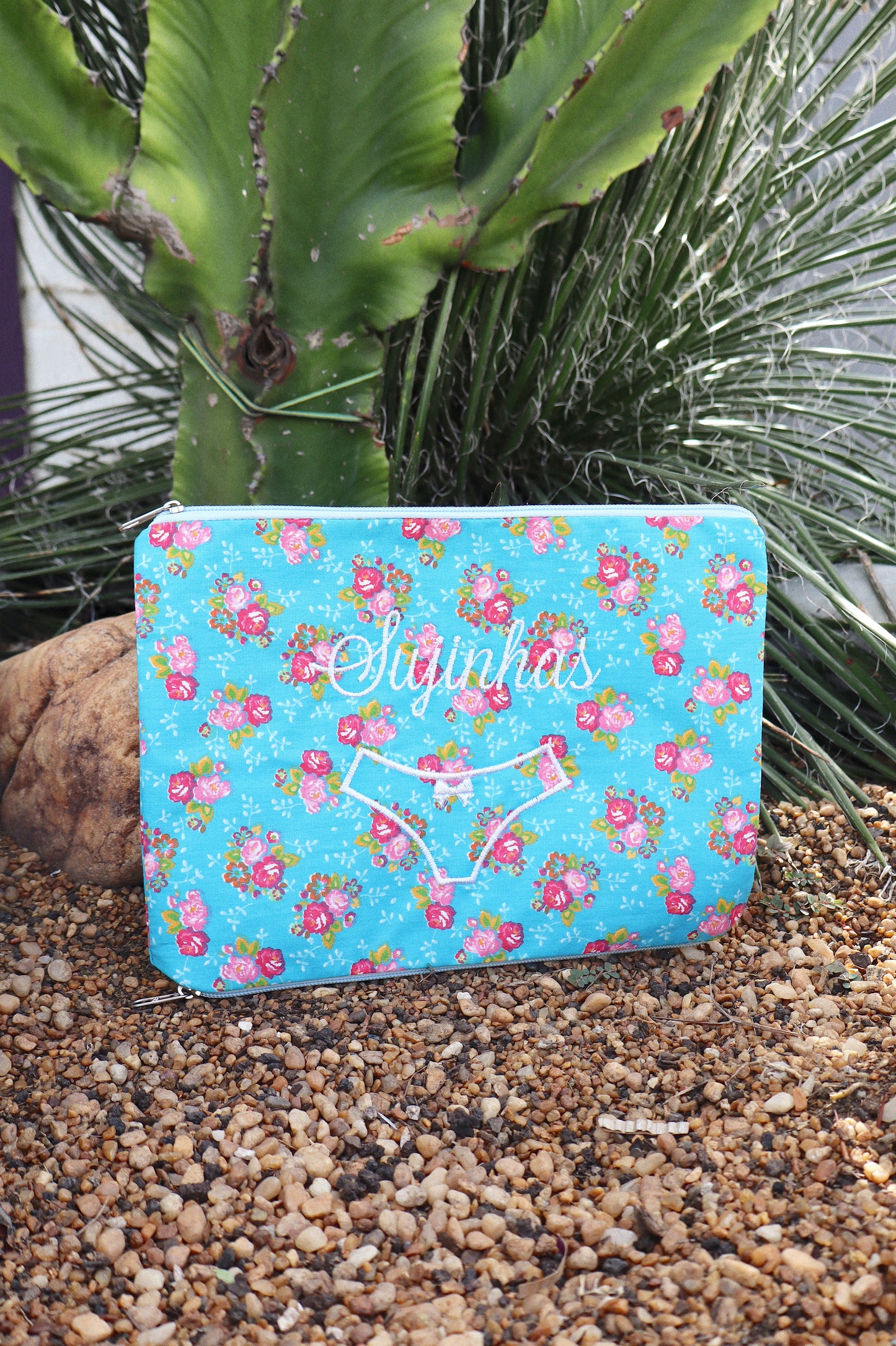 Necessaire Porta Calcinha Limpinha Sujinha P Flores Fundo Azul