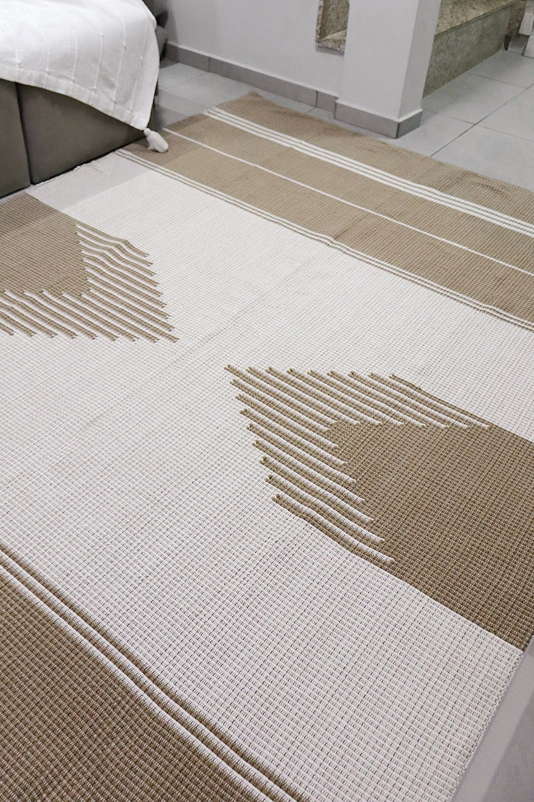 Tapete de Bico X Linha Bege 2,00x2,50m