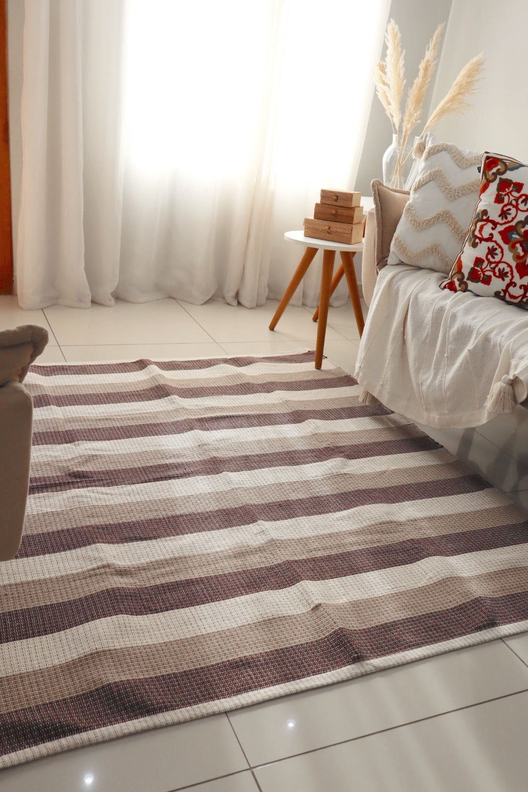Tapete em Linha Listrado Marrom, Bege e Cru 1,50x1,50m
