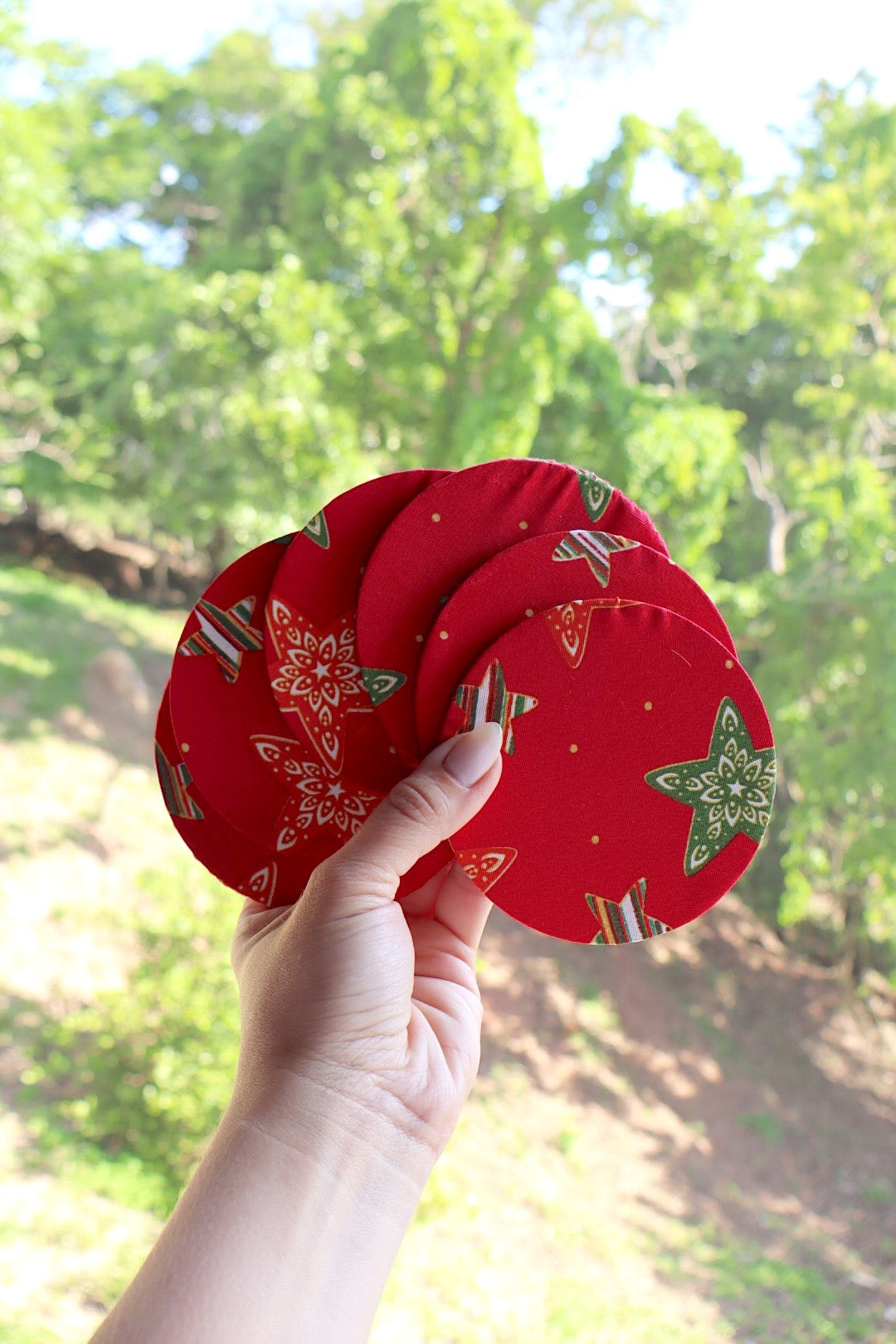 Kit 6 unidades Descanso Para Copos / Porta Copos Natal Estrelas Vermelho