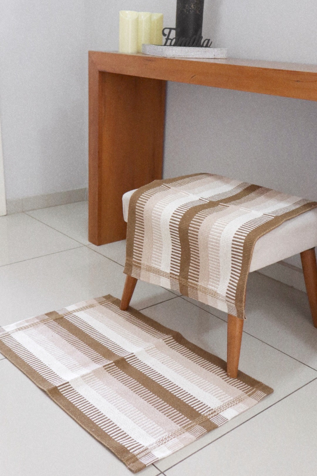 Tapete 46X67cm Listrado Degradê Marrom