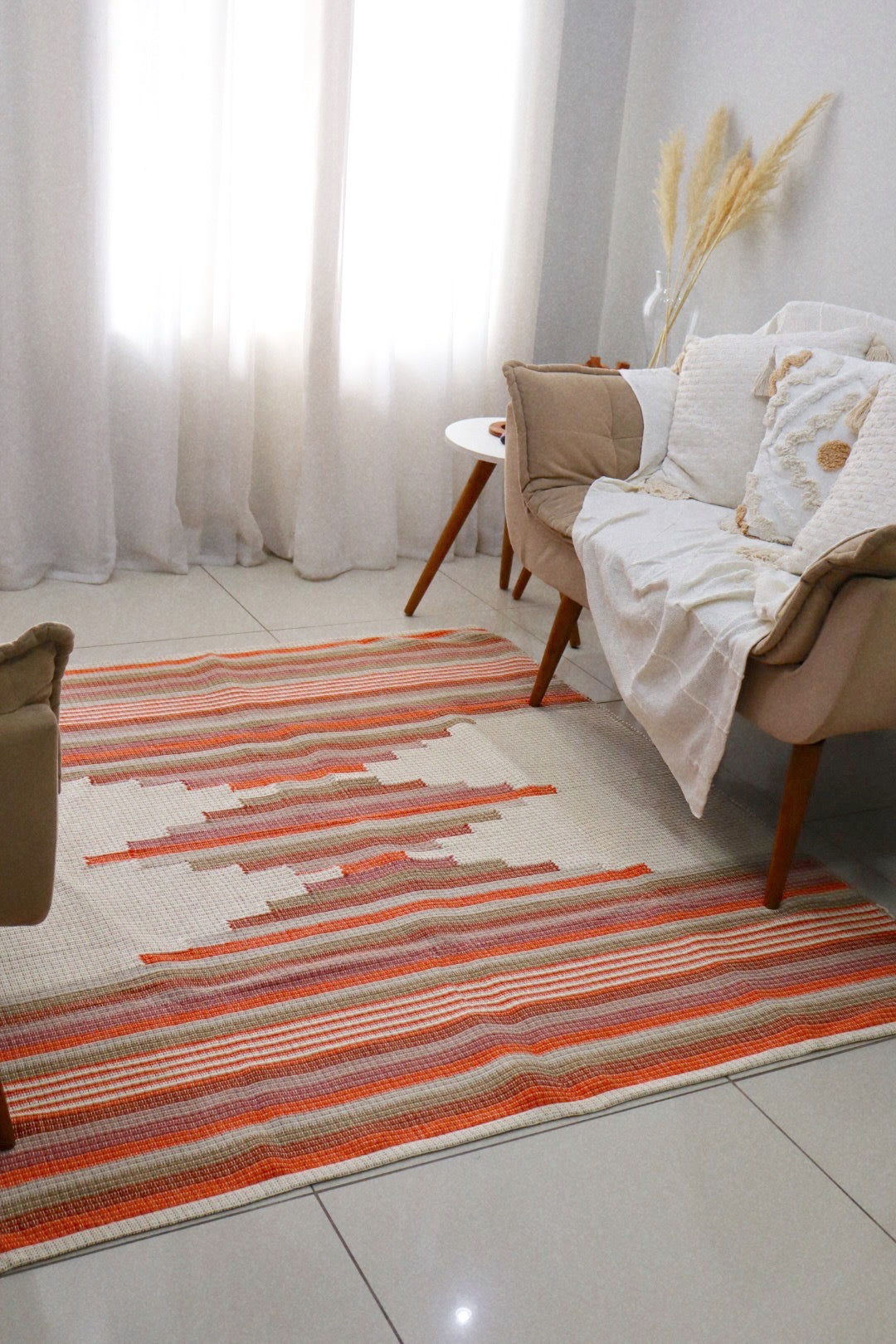 Tapete de Bico Linha Trabalhado Colorido Laranja 1,50x1,50m
