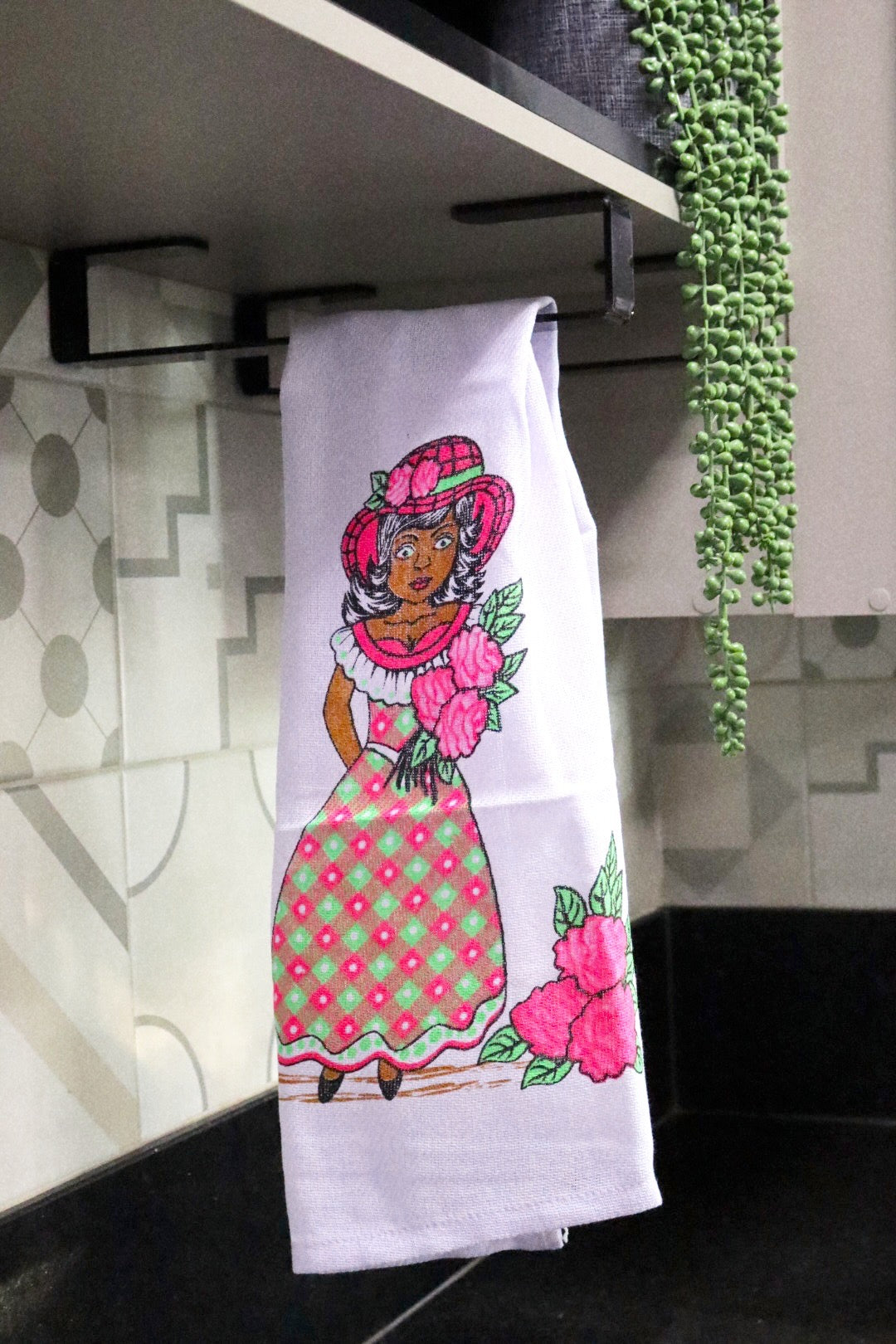 Pano de Prato Simples Mulher Rosa e Verde