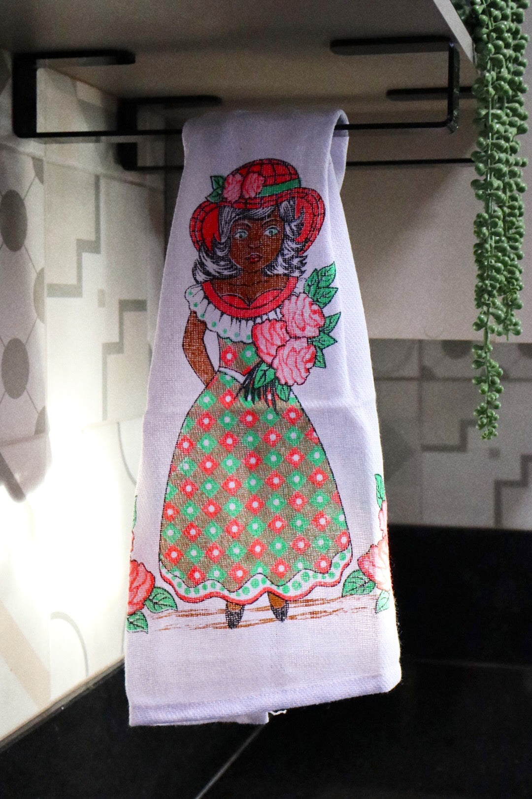 Pano de Prato Simples Mulher Verde e Vermelho
