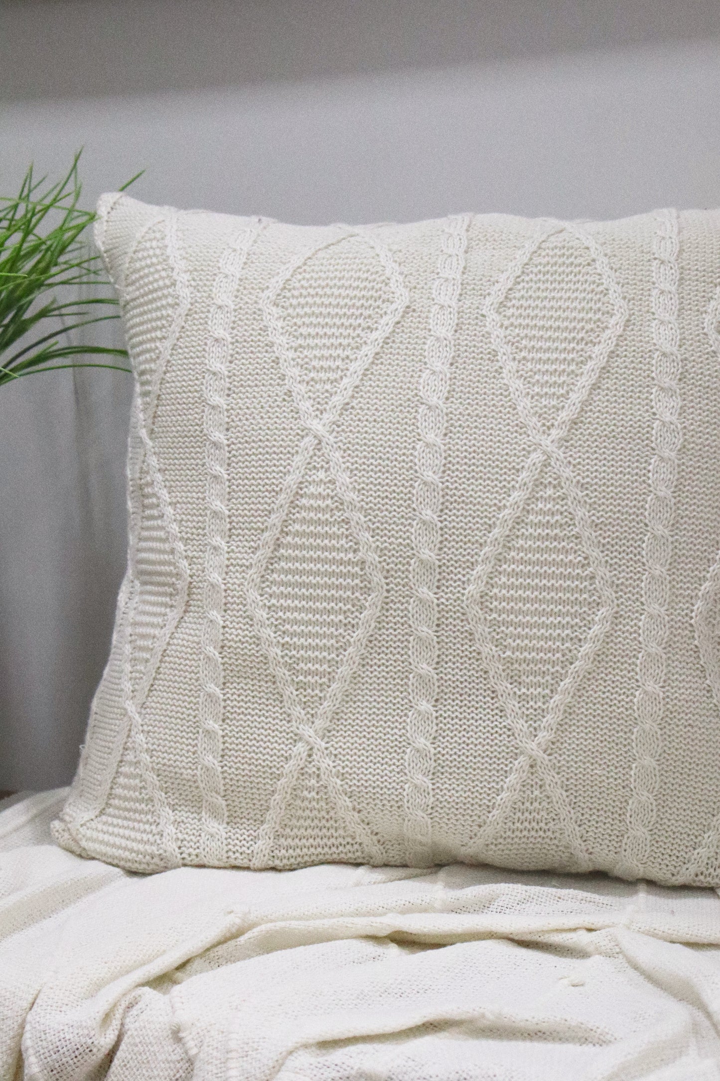 Capa de Almofada Decorativa Trico Cru 45x45cm