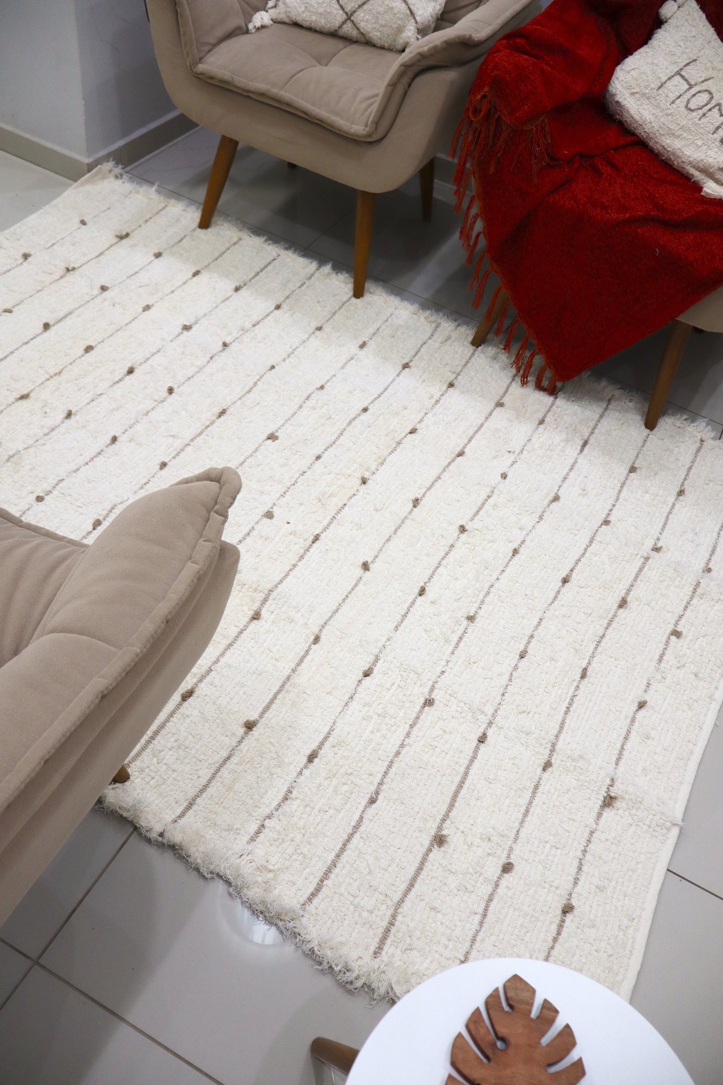 Tapete Algodão Puxadinho Pompom Café com Leite 1,50x2,00m