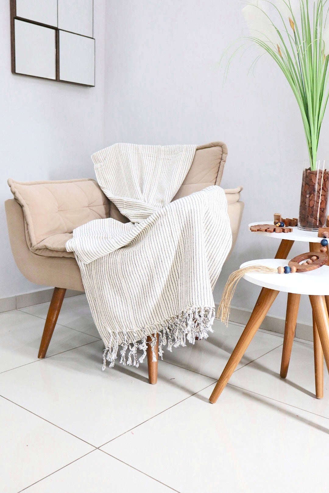 Manta para Sofá Básica Gigante Listradinha Cinza 1,40x2,20m