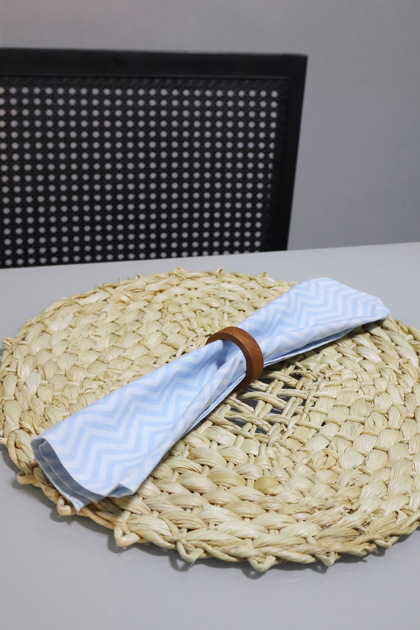 Guardanapo de Tecido Tricoline 40x40cm Chevron Azul Claro