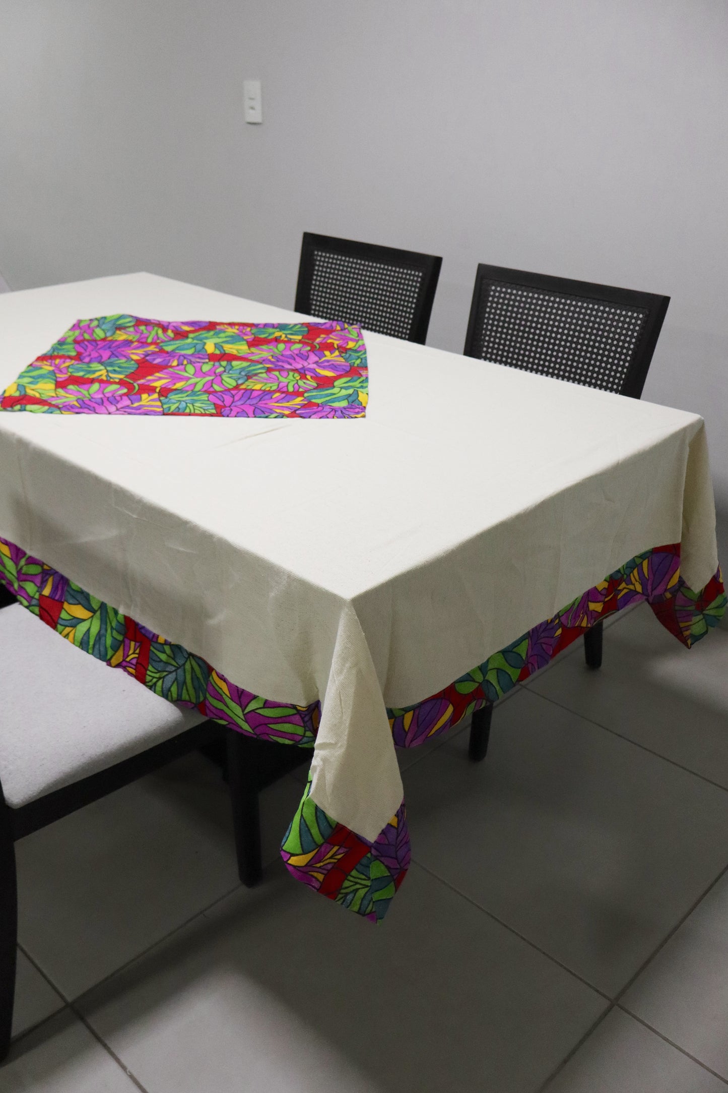 Toalha De Mesa Chita com Composê Geométrica 1,5mx4,0m
