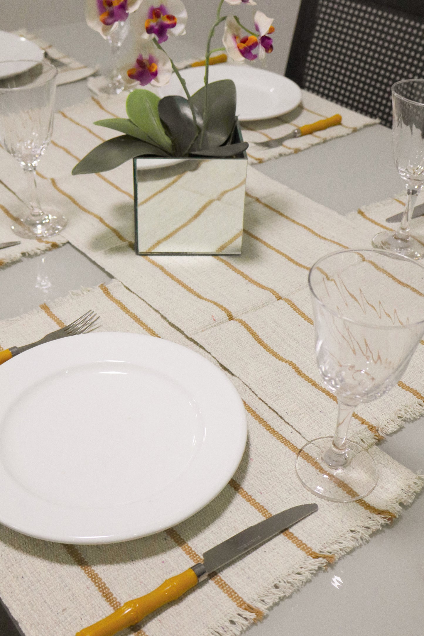 Jogo Americano Comum Cinza com Listra Bege 7 Peças