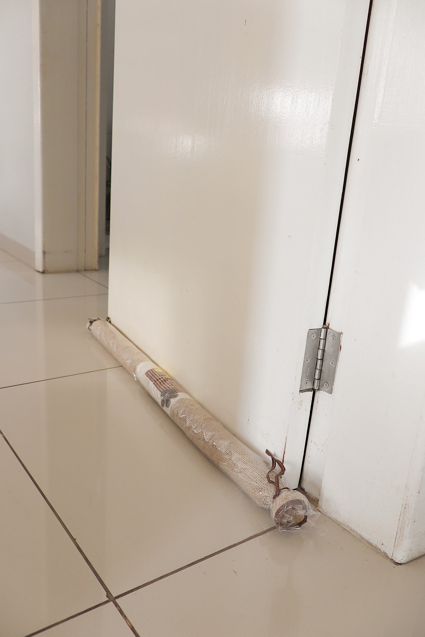 Peso Porta Cobra Juta Marrom e Amarelo 80cm