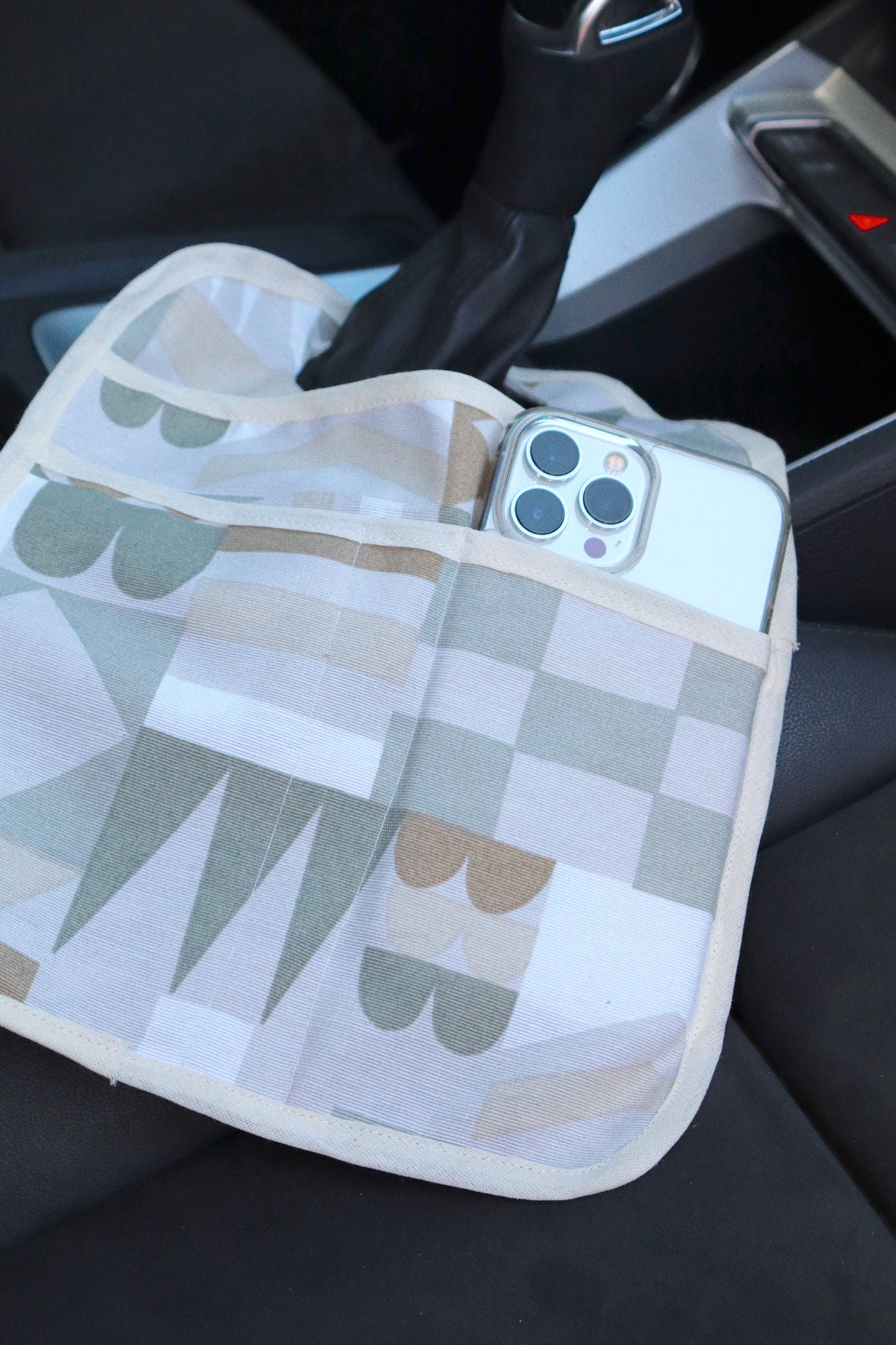 Lixeira para Carro de Tecido com Bolsos Geométrico Verde e Marrom