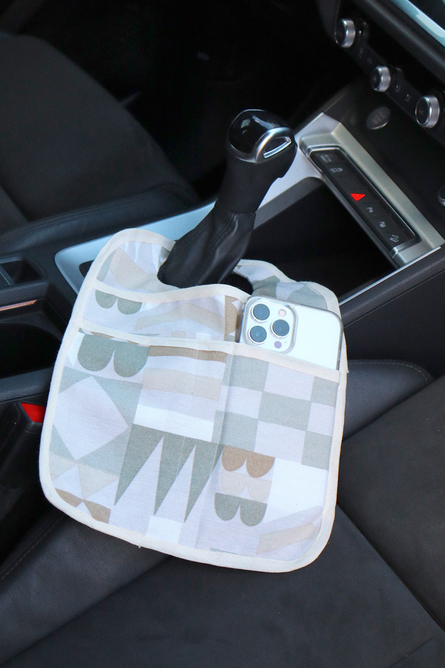 Lixeira para Carro de Tecido com Bolsos Geométrico Verde e Marrom