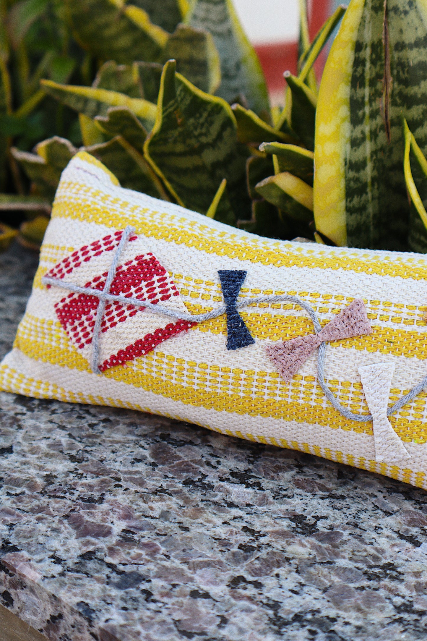 Peso de Porta Algodão Engomado Listrado Amarelo Pipa