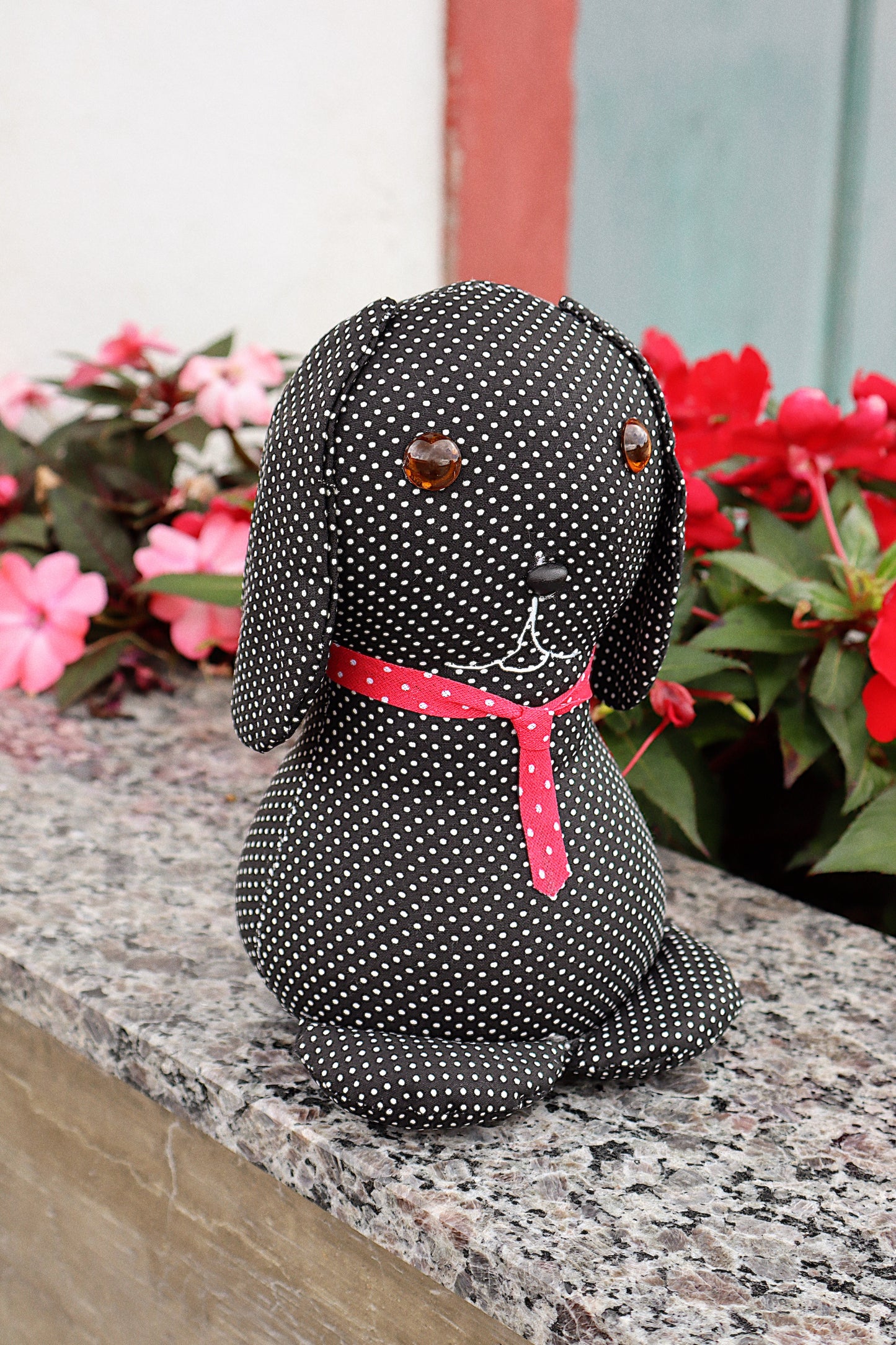 Peso de Porta Cachorro Sentado Poá Preto