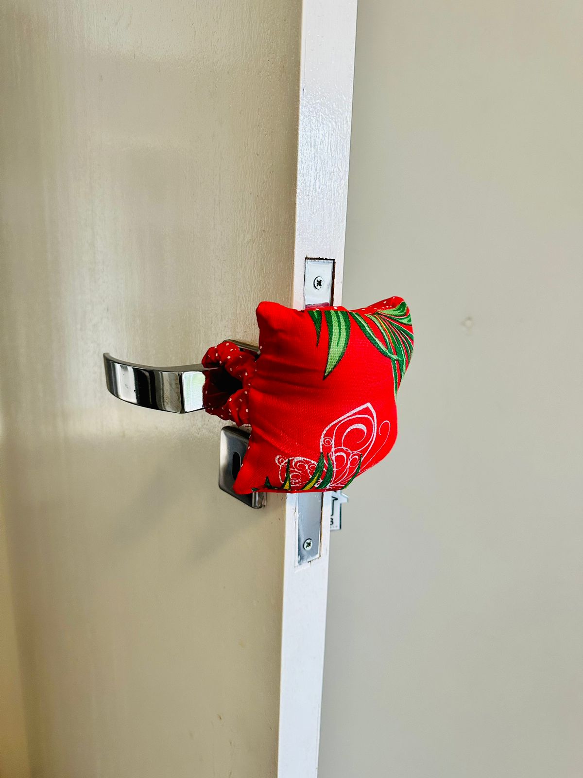 Protetor de Porta “Não Bate a Porta” Vermelho