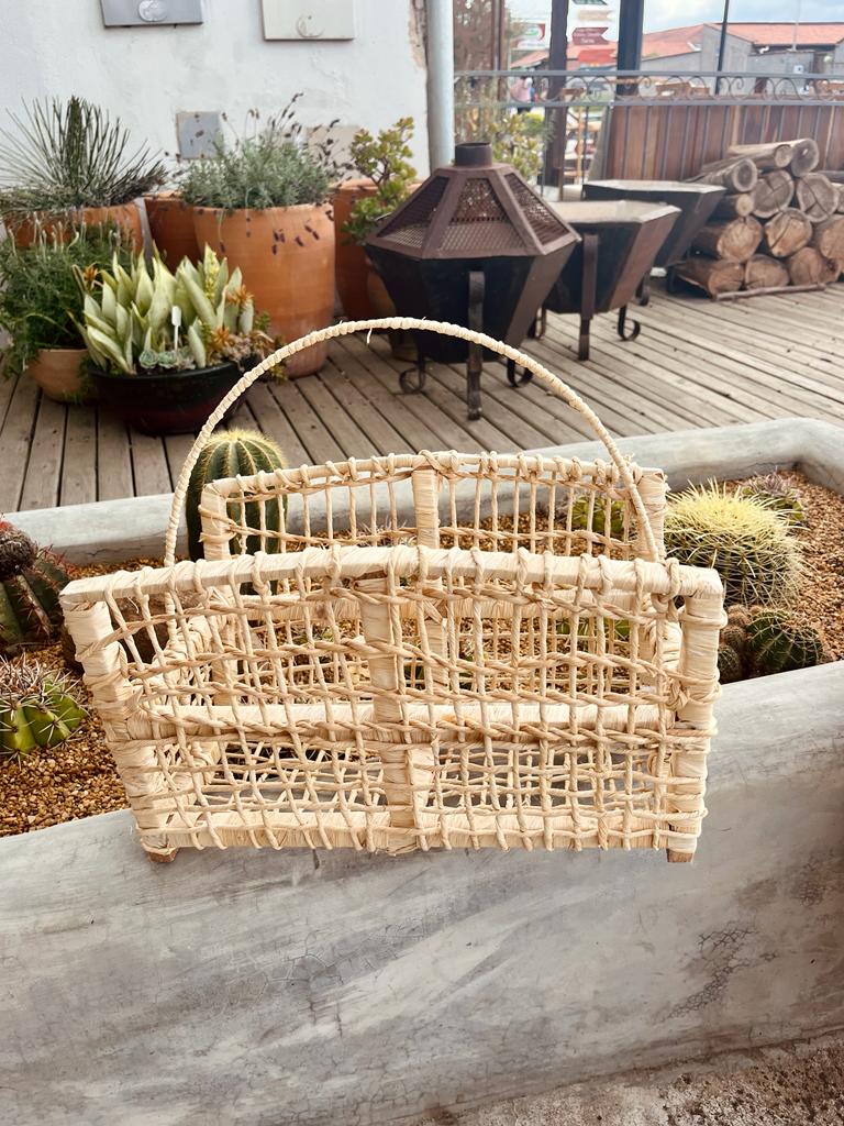 Porta Revista Revisteiro em Palha de Milho