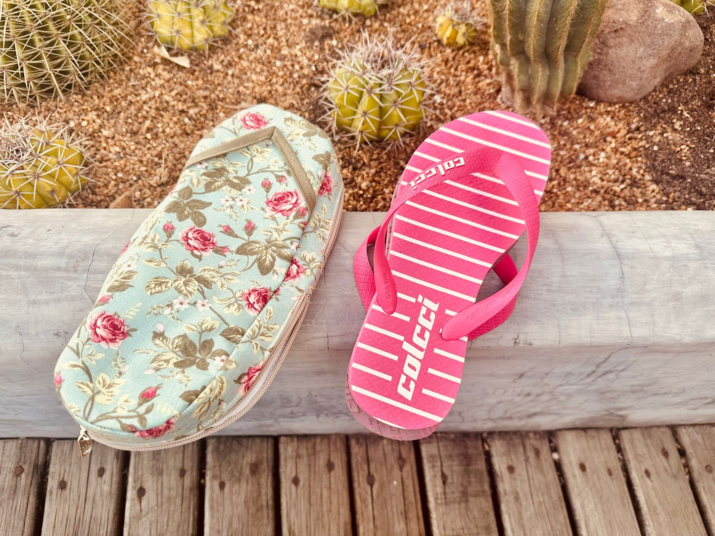 Necessaire Porta Chinelos Flores Verde