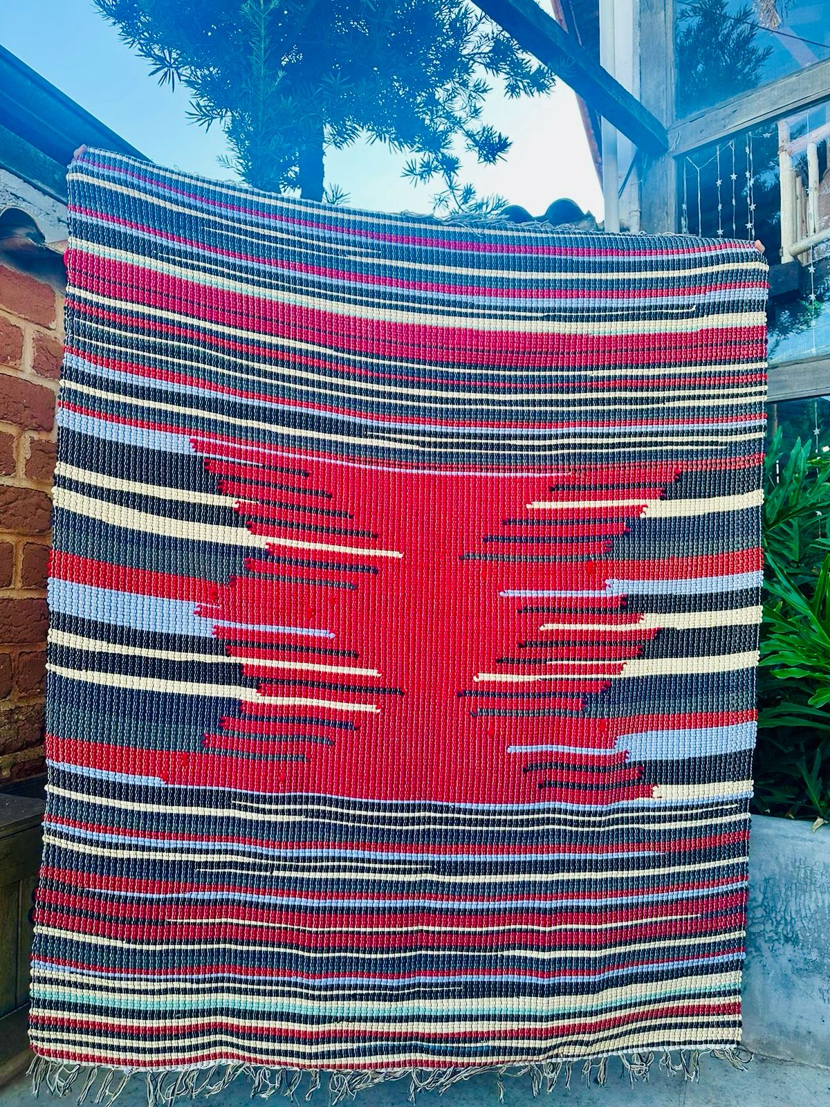 Tapete de Bico em Malha Vermelho 1,50x1,50m