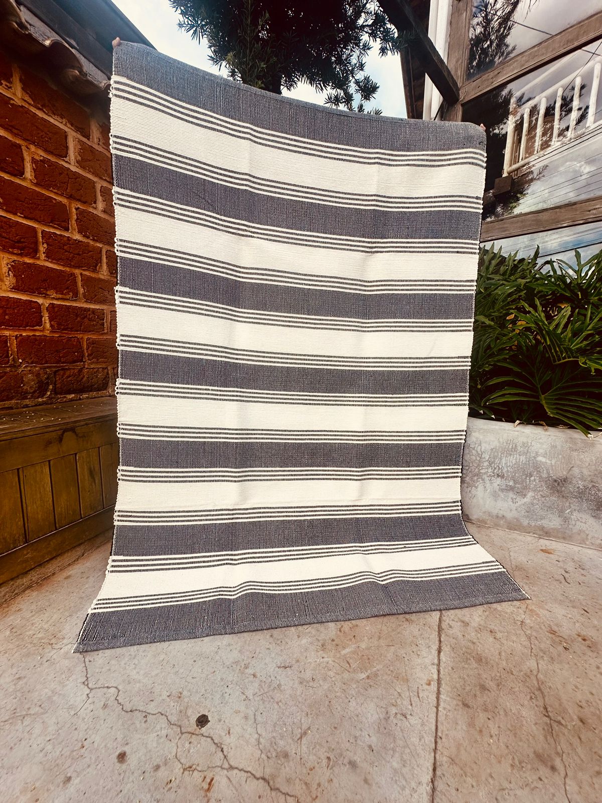 Tapete em Linha Listra Preta 1,50x2,00m