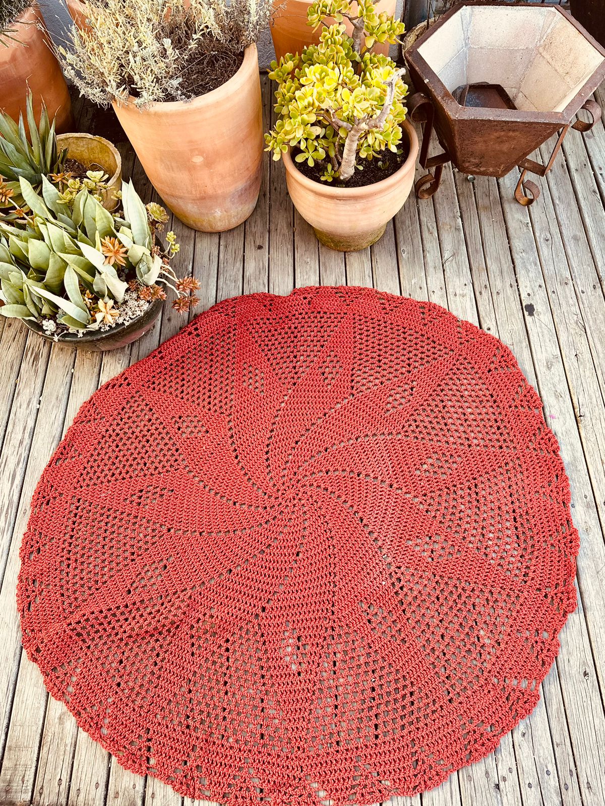 Tapete Redondo em Crochê Terracota