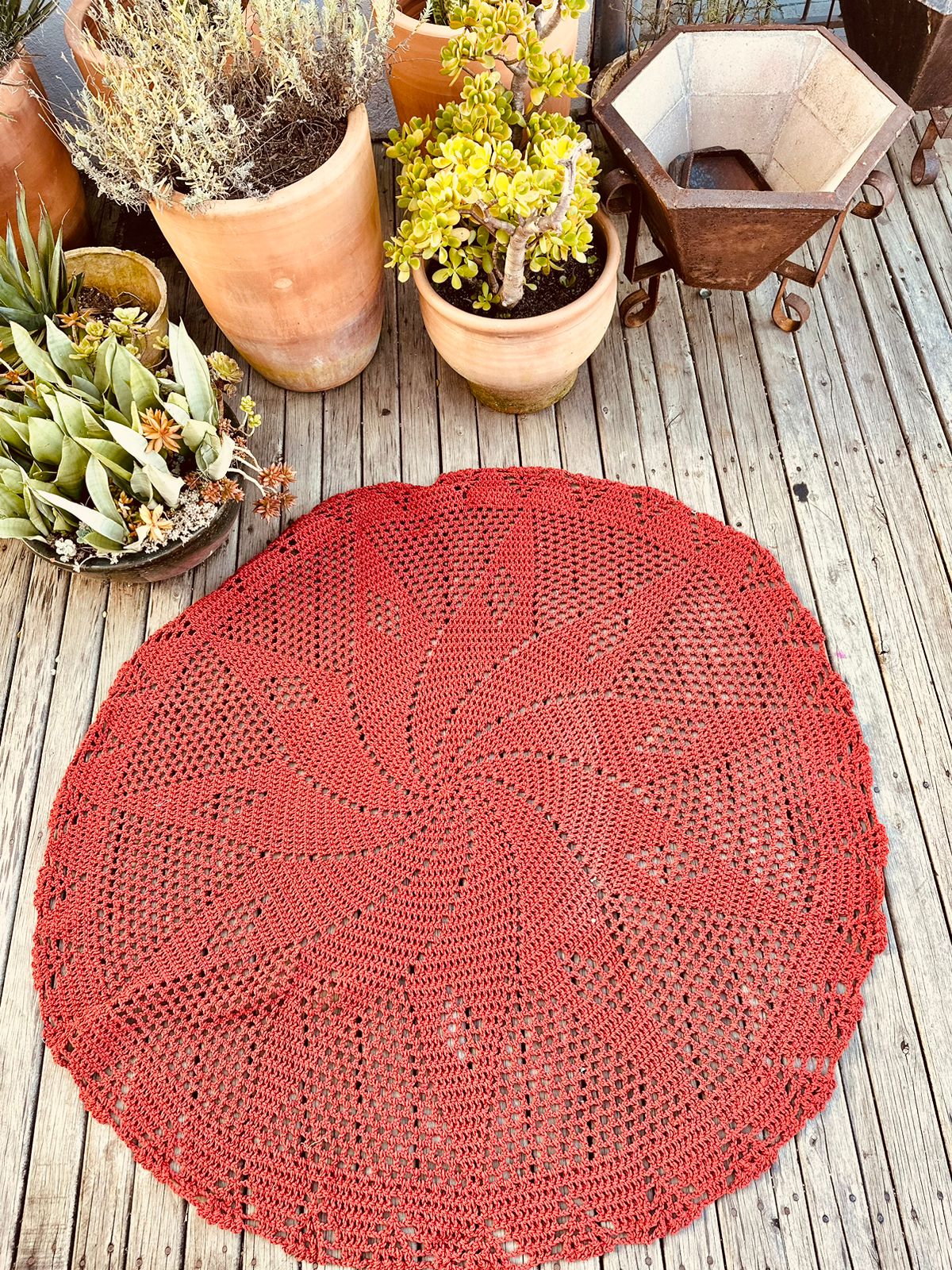 Tapete Redondo em Crochê Terracota