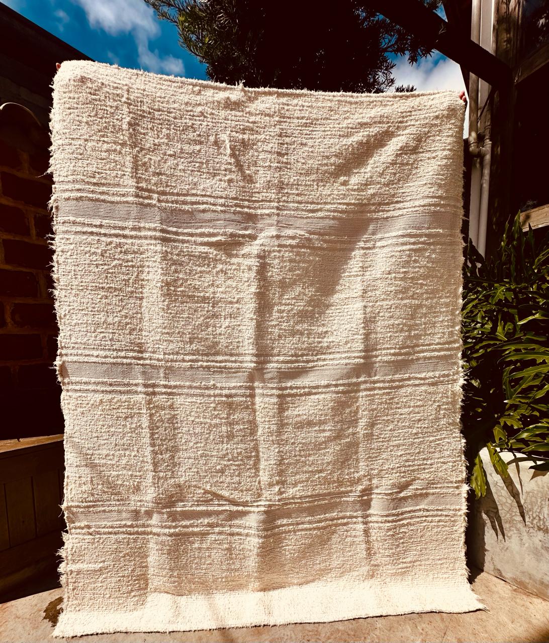 Tapete Algodão Bordado Listrado Chic Cru 1,50x2,00m