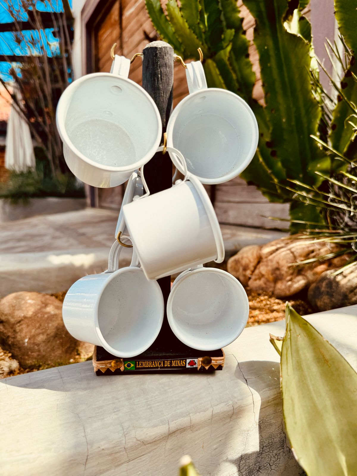 Suporte de Caneca Lembrança de Minas + 6 Canecas Brancas