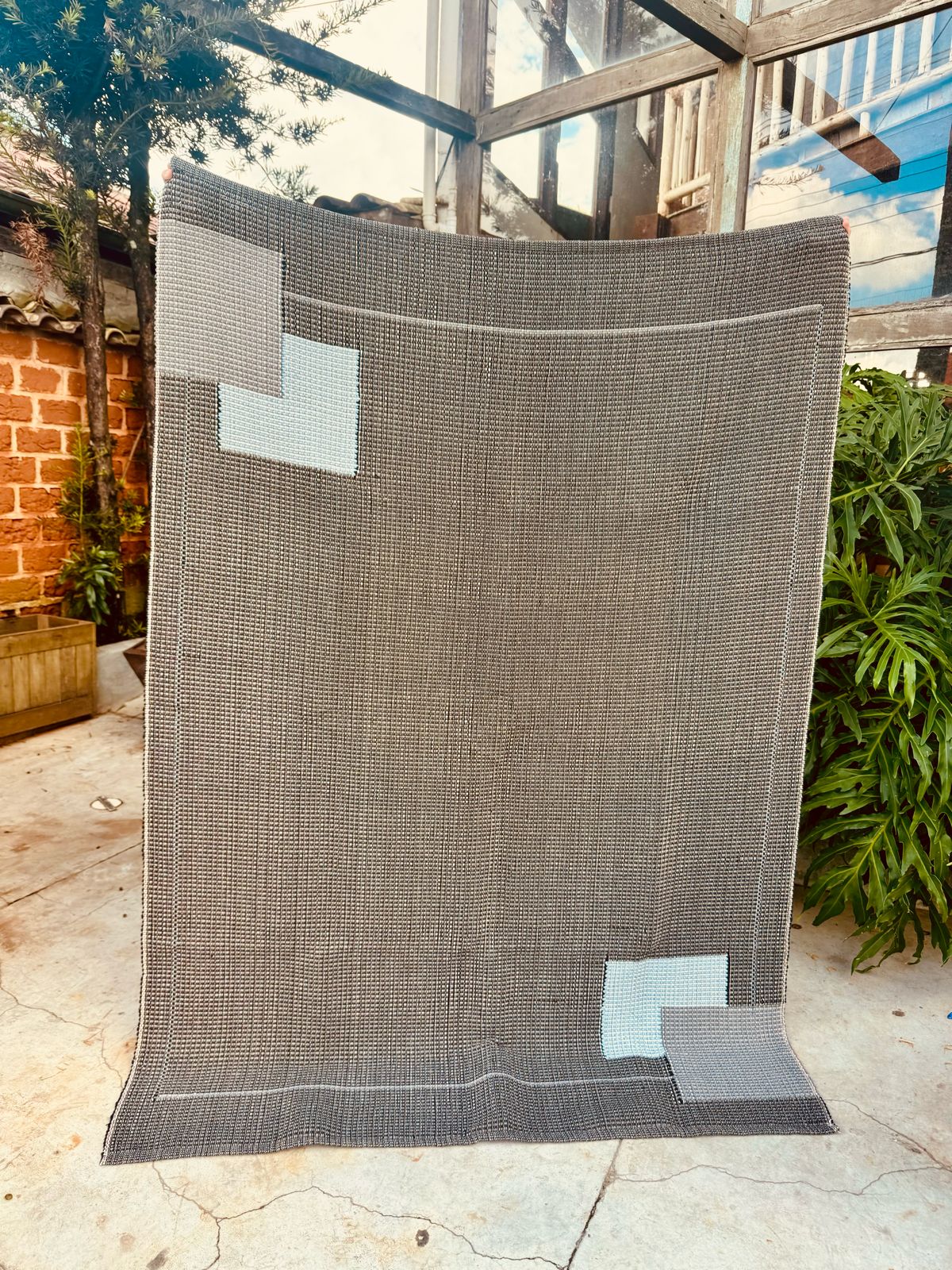 Tapete Linha Trabalhado Moldura Preto 1,50x2,00m