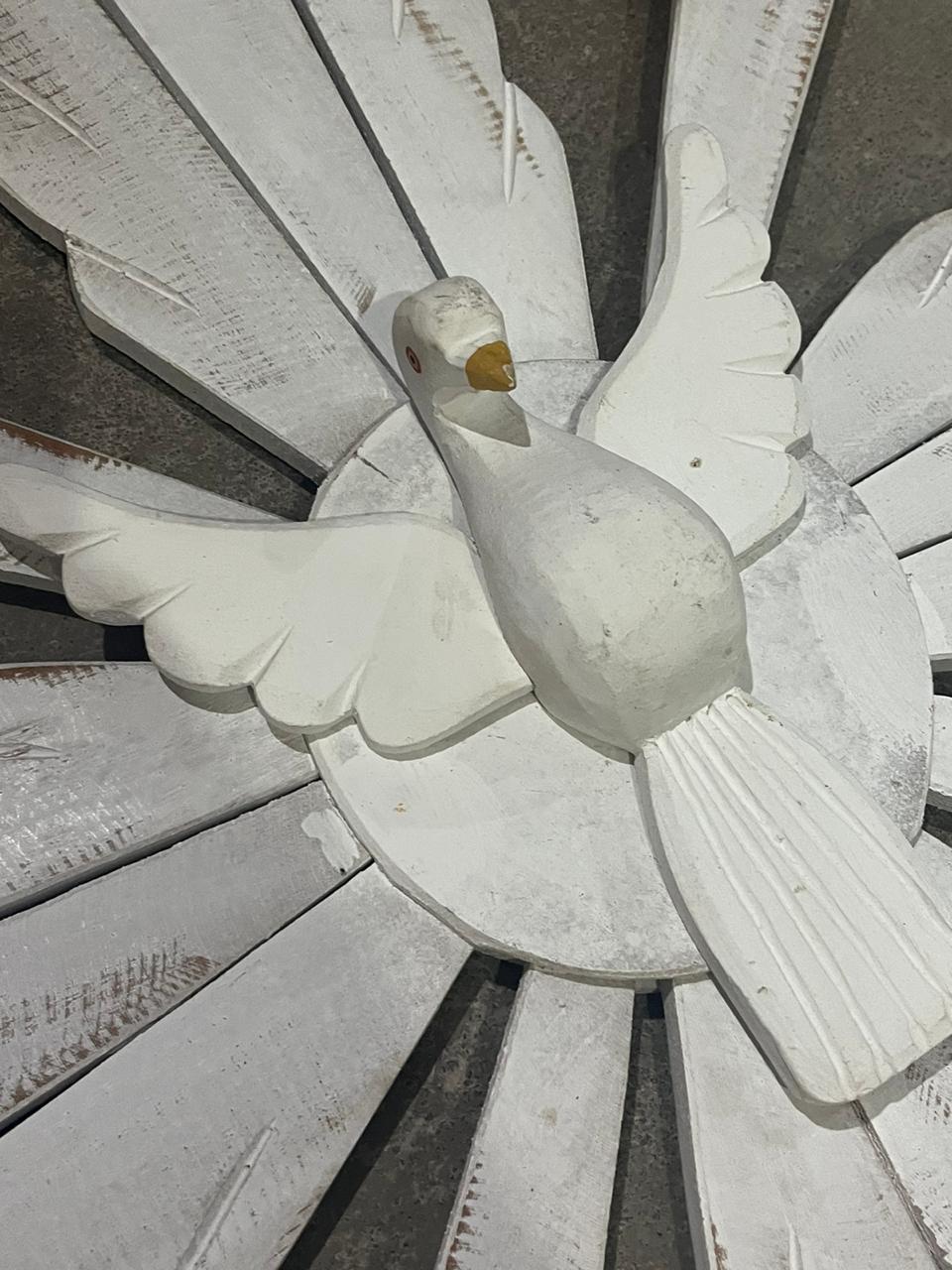 Divino Espírito Santo Madeira Branco