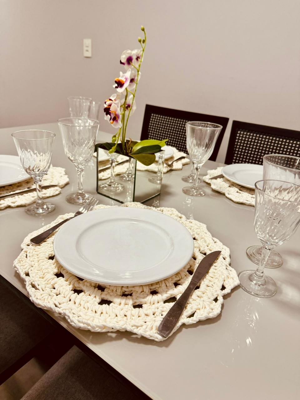 Sousplat de Crochê em Malha Cru Kit com 4