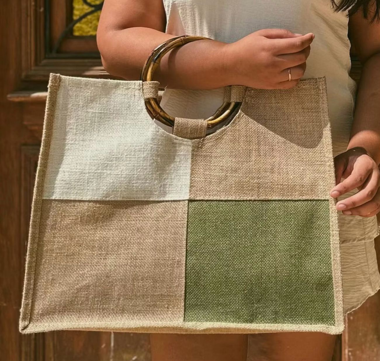 Bolsa Juta Quadriculada Alça Bambu