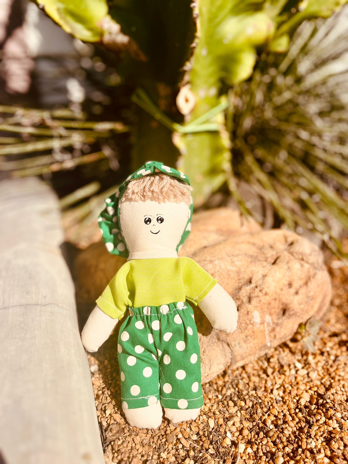 Bonequinho de Pano Verde