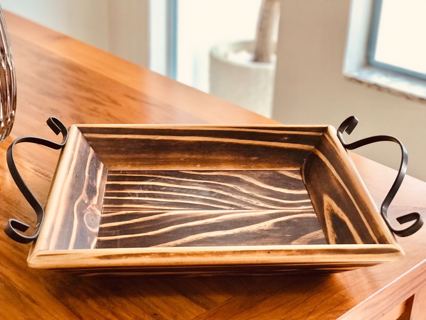 Bandeja com Alça de Ferro