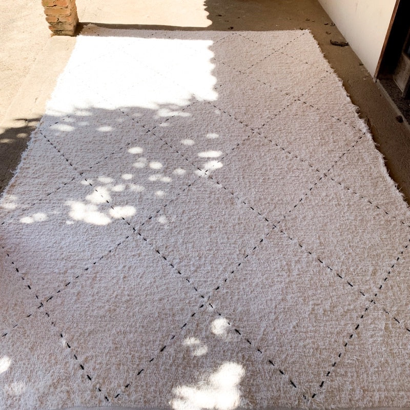 Tapete Algodão Bordado Geométrico Pontilhado 1,50x2,00m