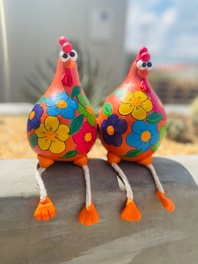 Galinha em Cabaça Par Laranja Floral