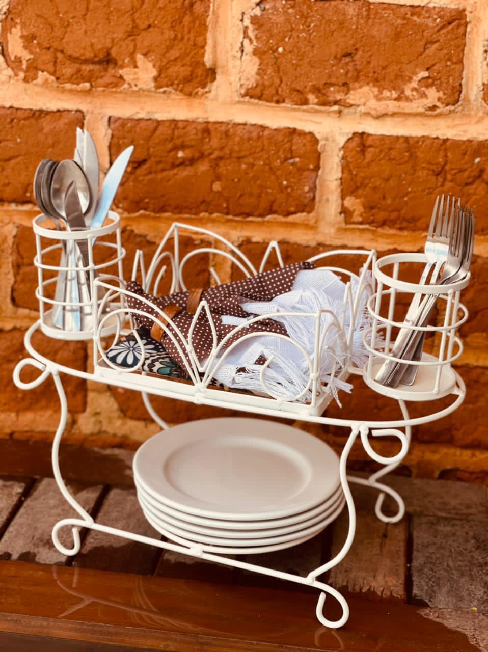 Paneleiro De Mesa Em Ferro Branco