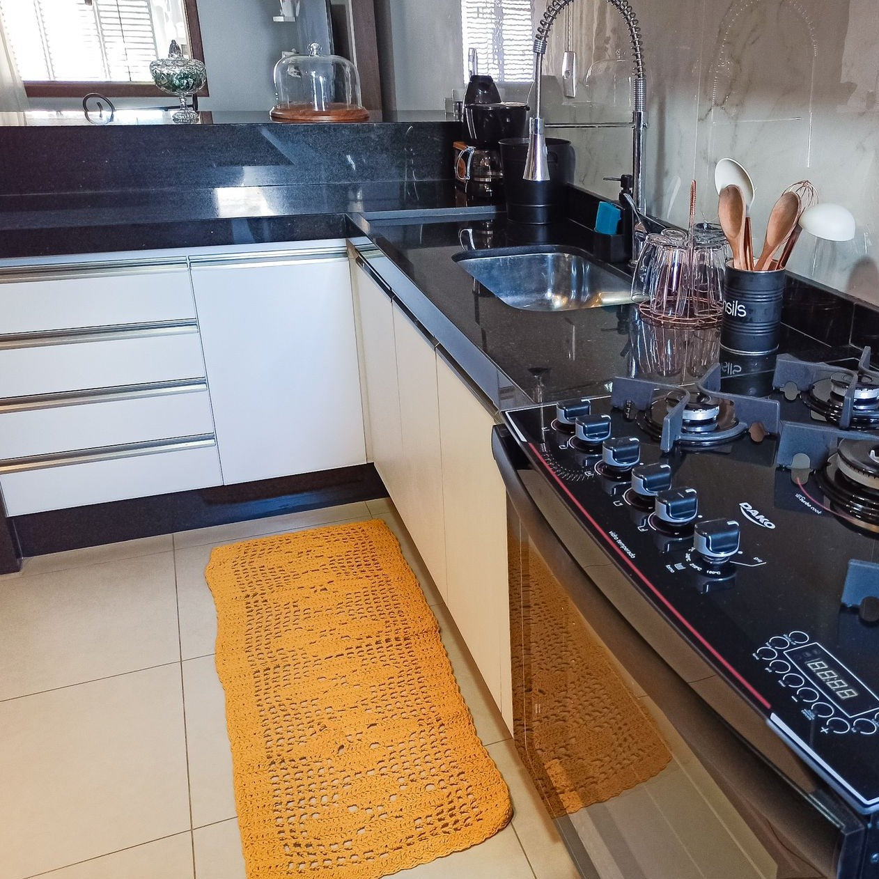 Passadeira Crochê Retangular Mostarda 128x40cm