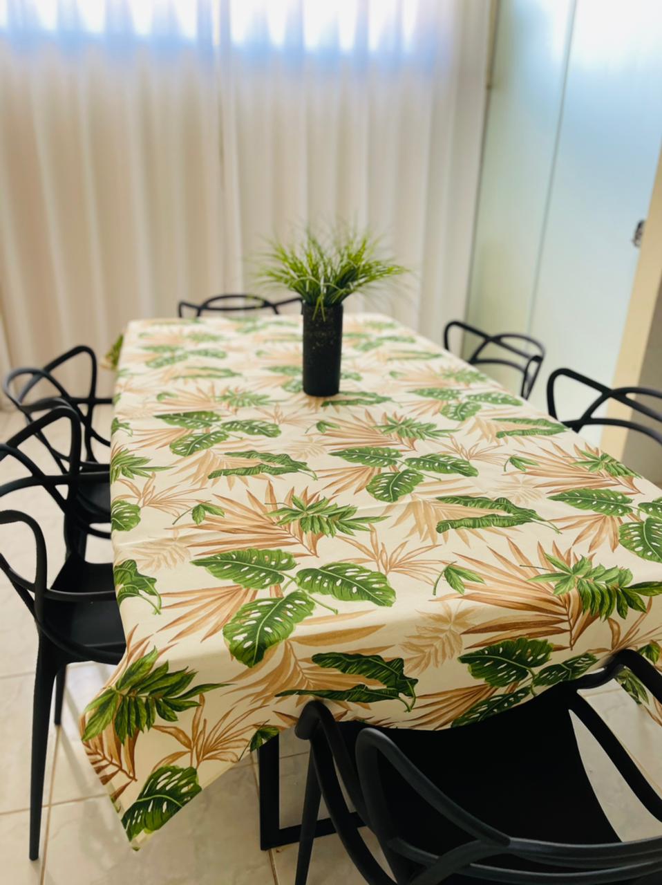 Toalha de Mesa Impermeável Costela de Adão 1,45mx1,5m