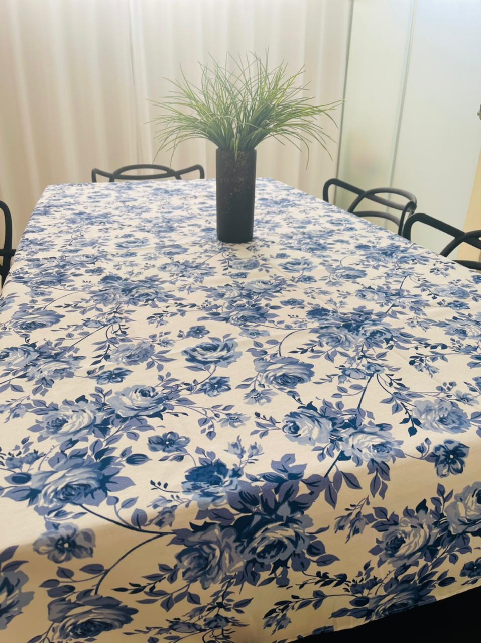 Toalha de Mesa Impermeável Floral Azul 1,45mx1,5m