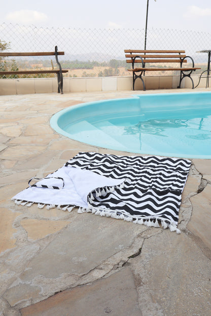 Toalha Canga Dupla Face com Tecido Impermeável Belize Chevron Preto