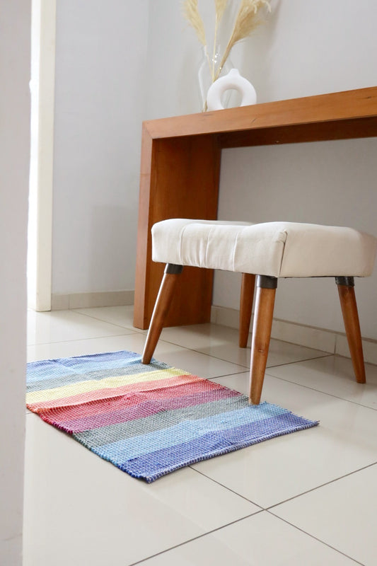 Tapete em Linha Arco Iris sem Franja 48x78cm