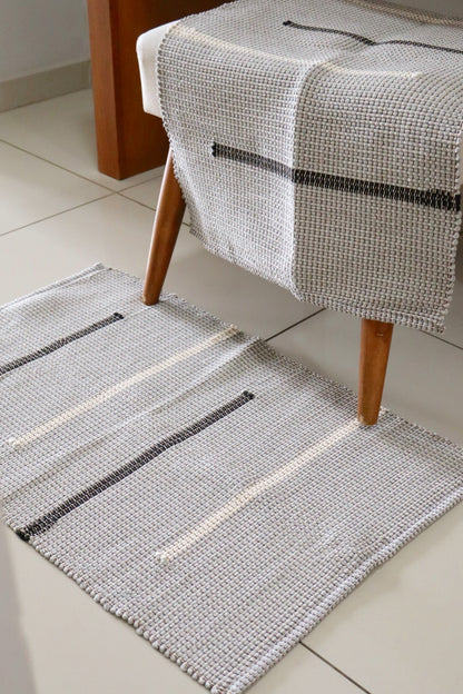 Tapete em Linha Capri Cinza 48x78cm