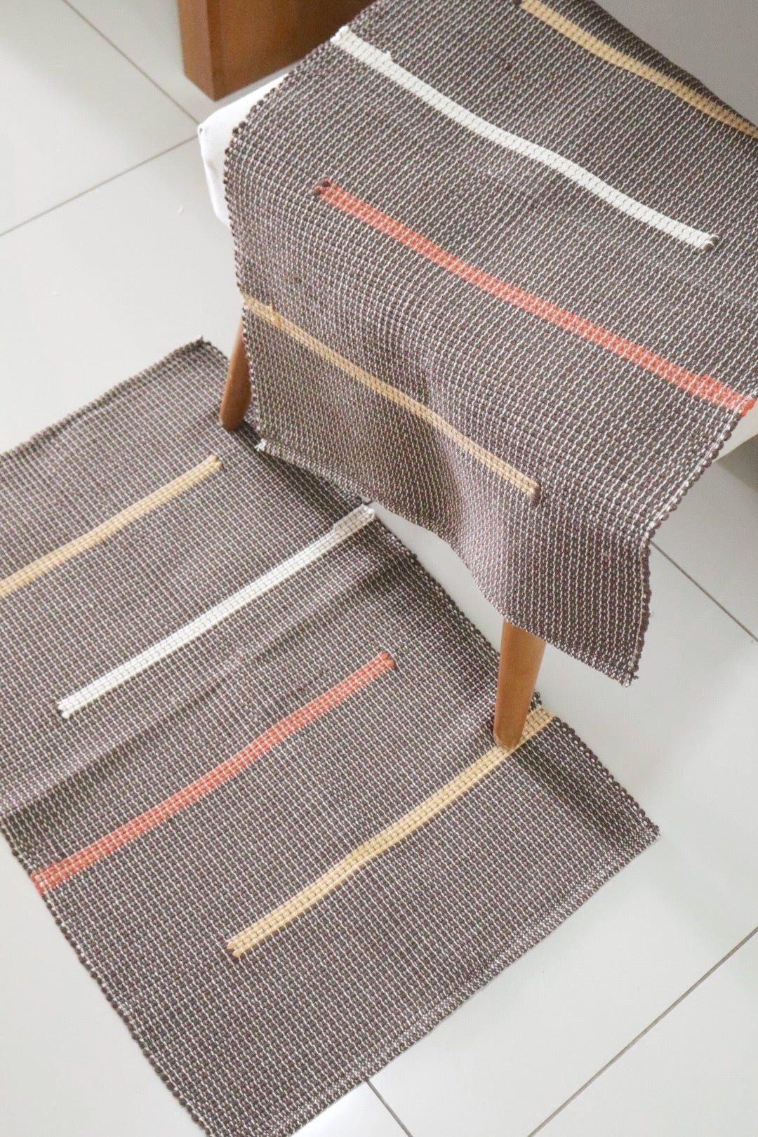 Tapete em Linha Capri Preto 48x78cm