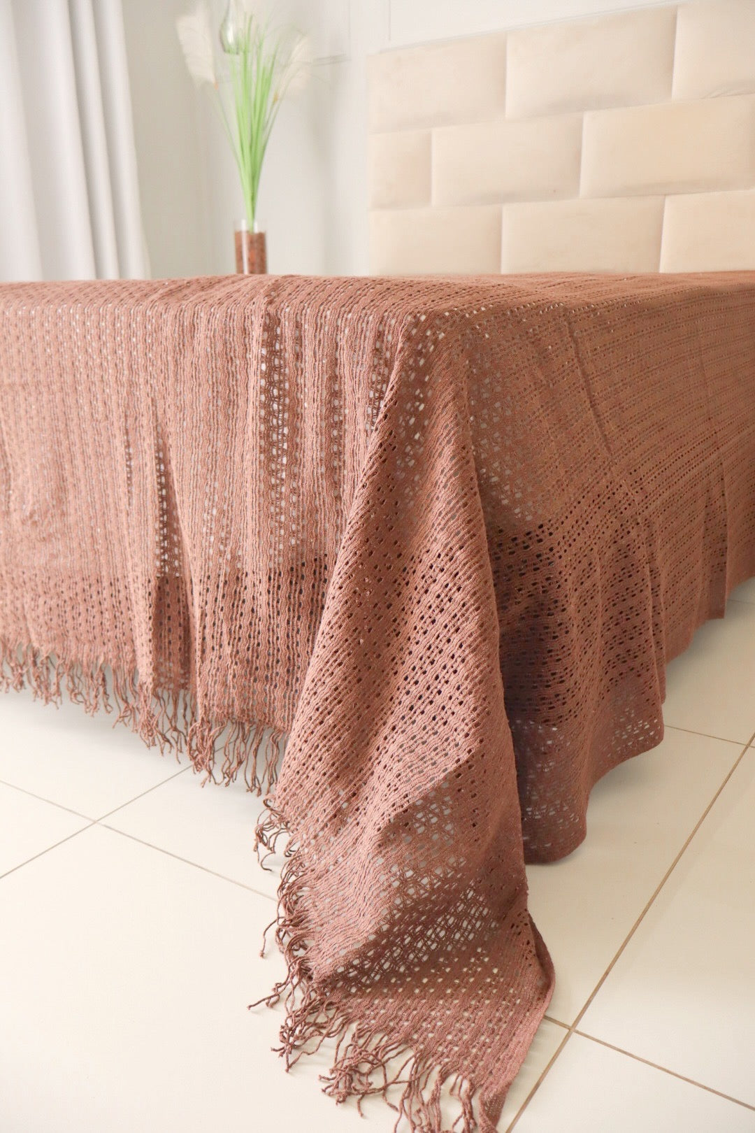 Colcha para Cama Casal em Renda Marrom 2,30x2,90m