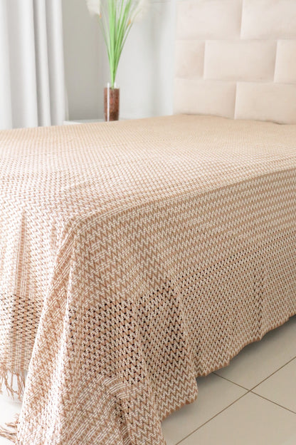 Colcha para Cama Casal em Renda Bege e Cru 2,30x2,90m