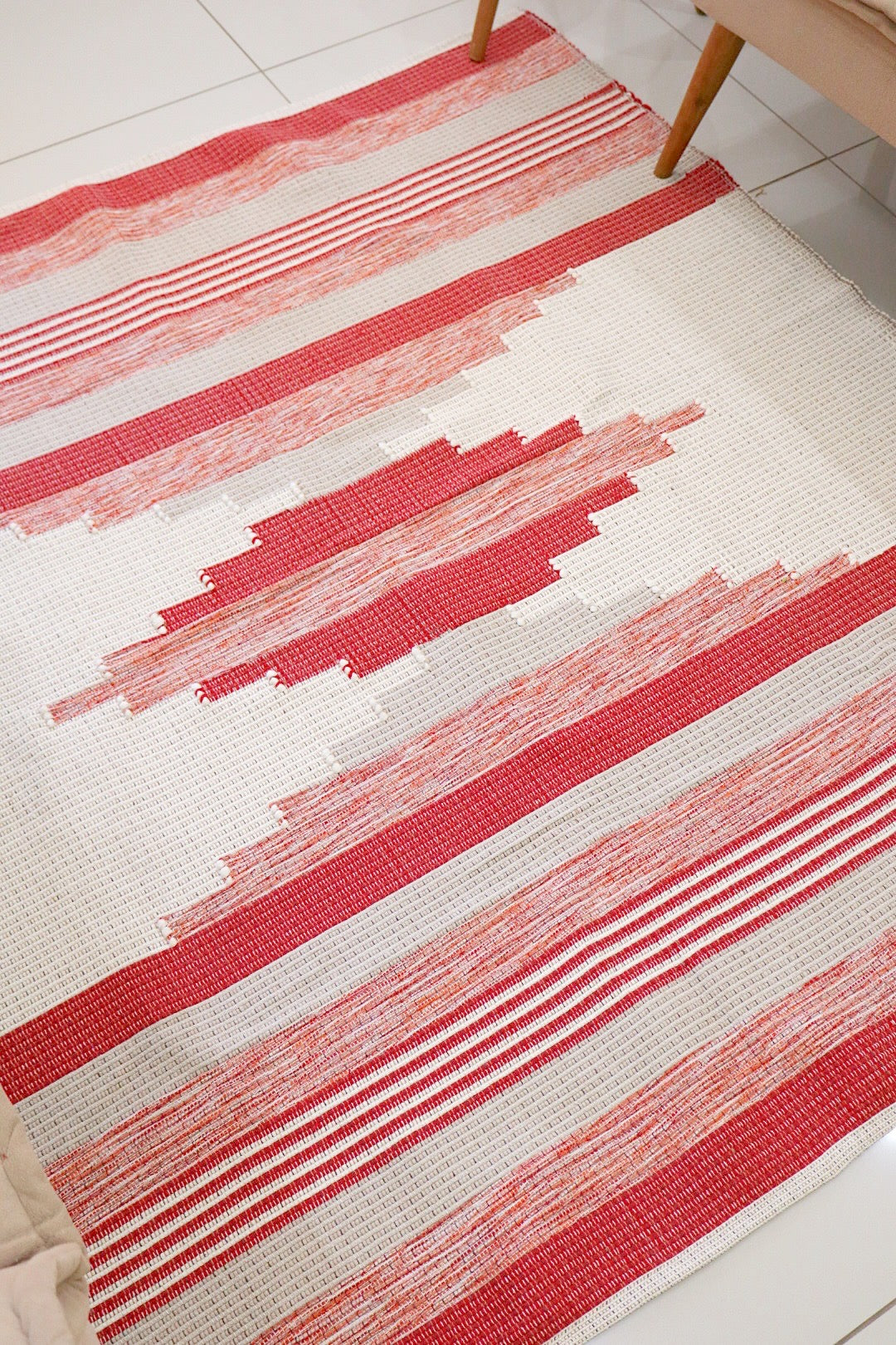 Tapete de Bico Linha Trabalhado Vermelho 1,50x1,50m