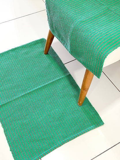 Tapete em Linha Natal Verde com Vermelho 48x78cm