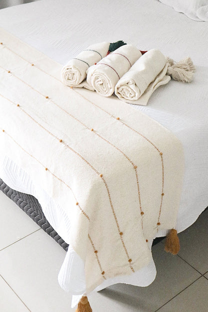 Peseira de Algodão com Pompom Mostarda Boho 0,50x2,30m