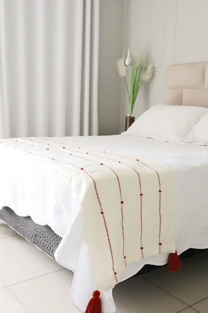 Peseira de Algodão com Pompom Terracota Boho 0,50x2,30m